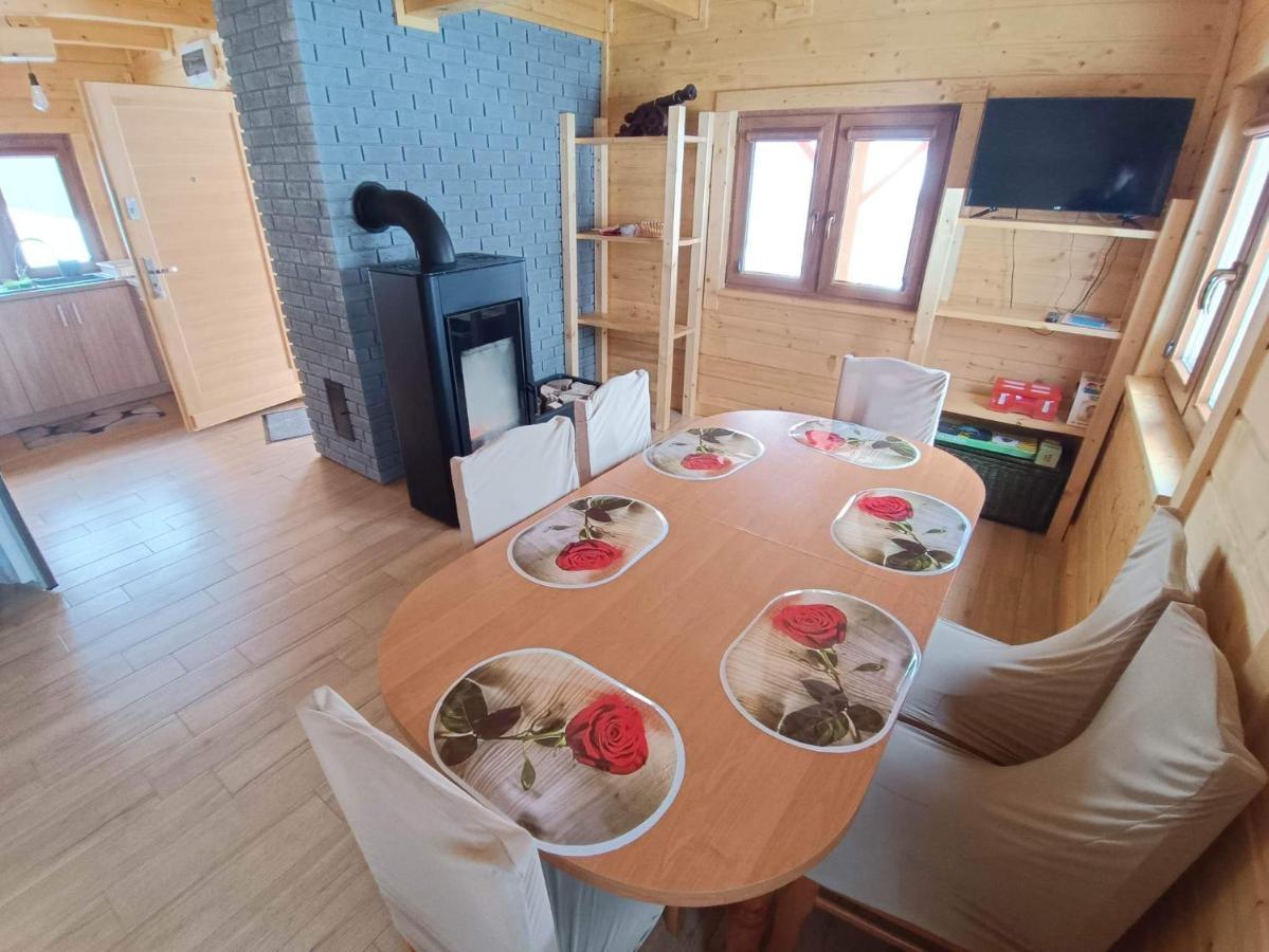 Domek W Swiatkowej Krempna Bagian luar foto